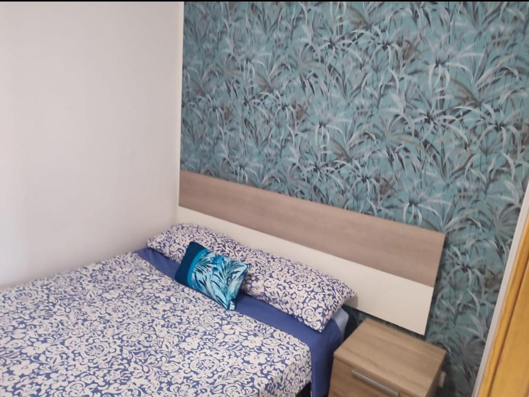 Apartamento segunda línea de la playa Capellán Salou Habitación foto