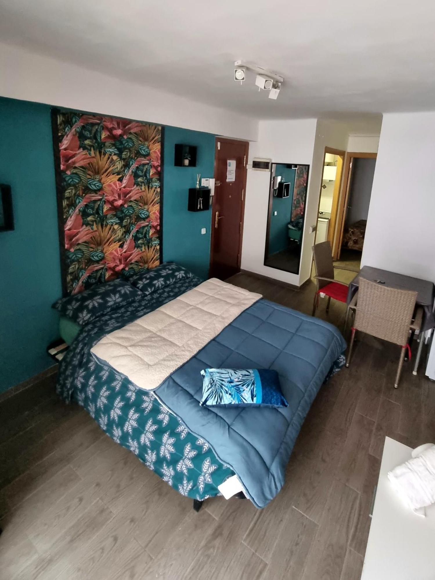 Apartamento segunda línea de la playa Capellán Salou Habitación foto
